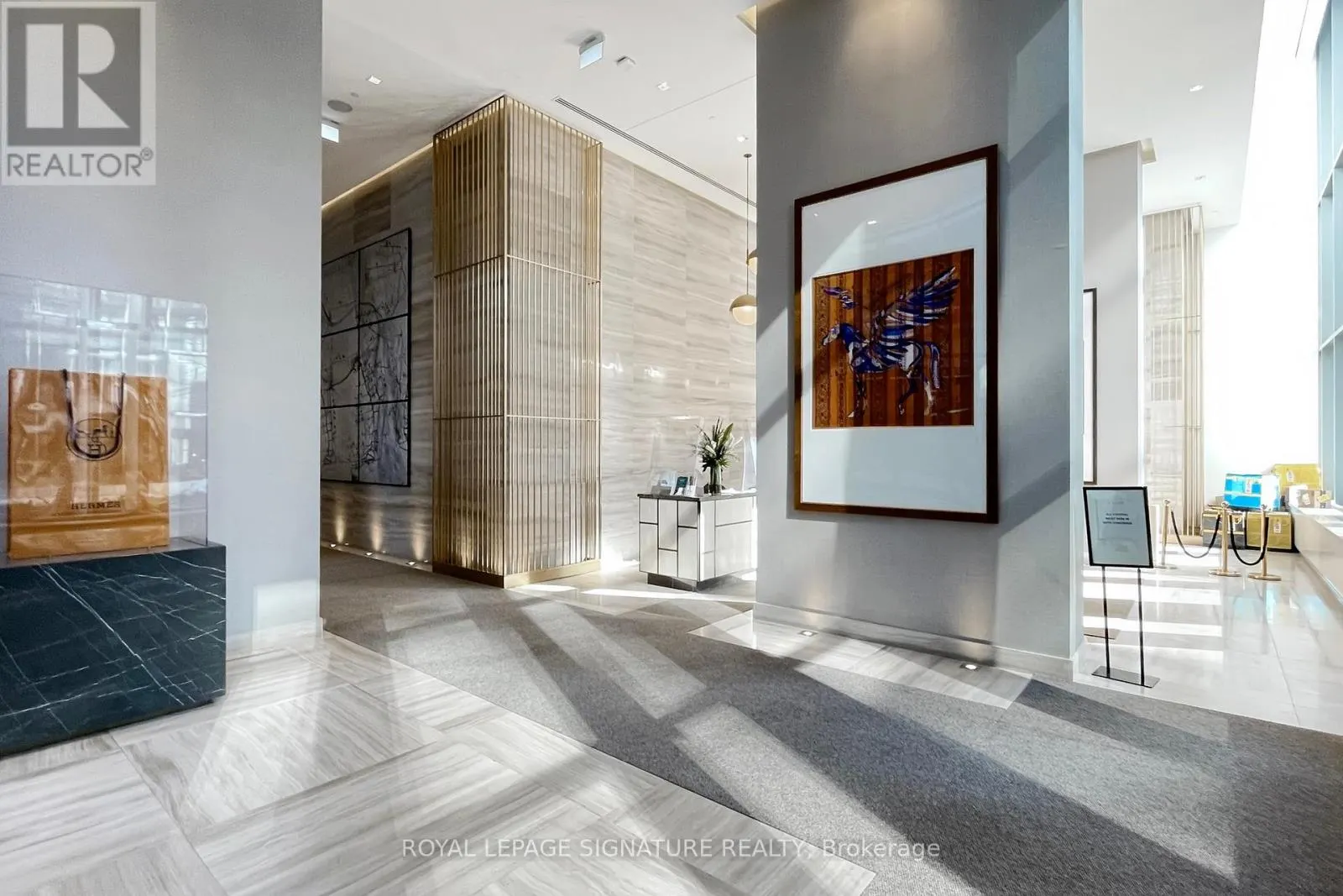 1901 - 50 CHARLES STREET E