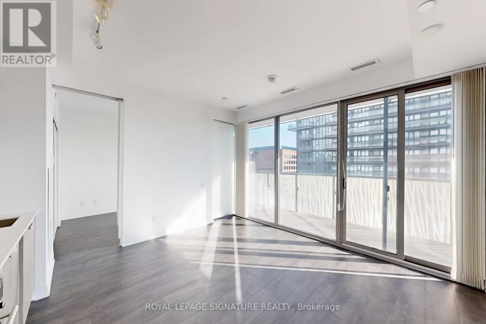 1901 - 50 CHARLES STREET E