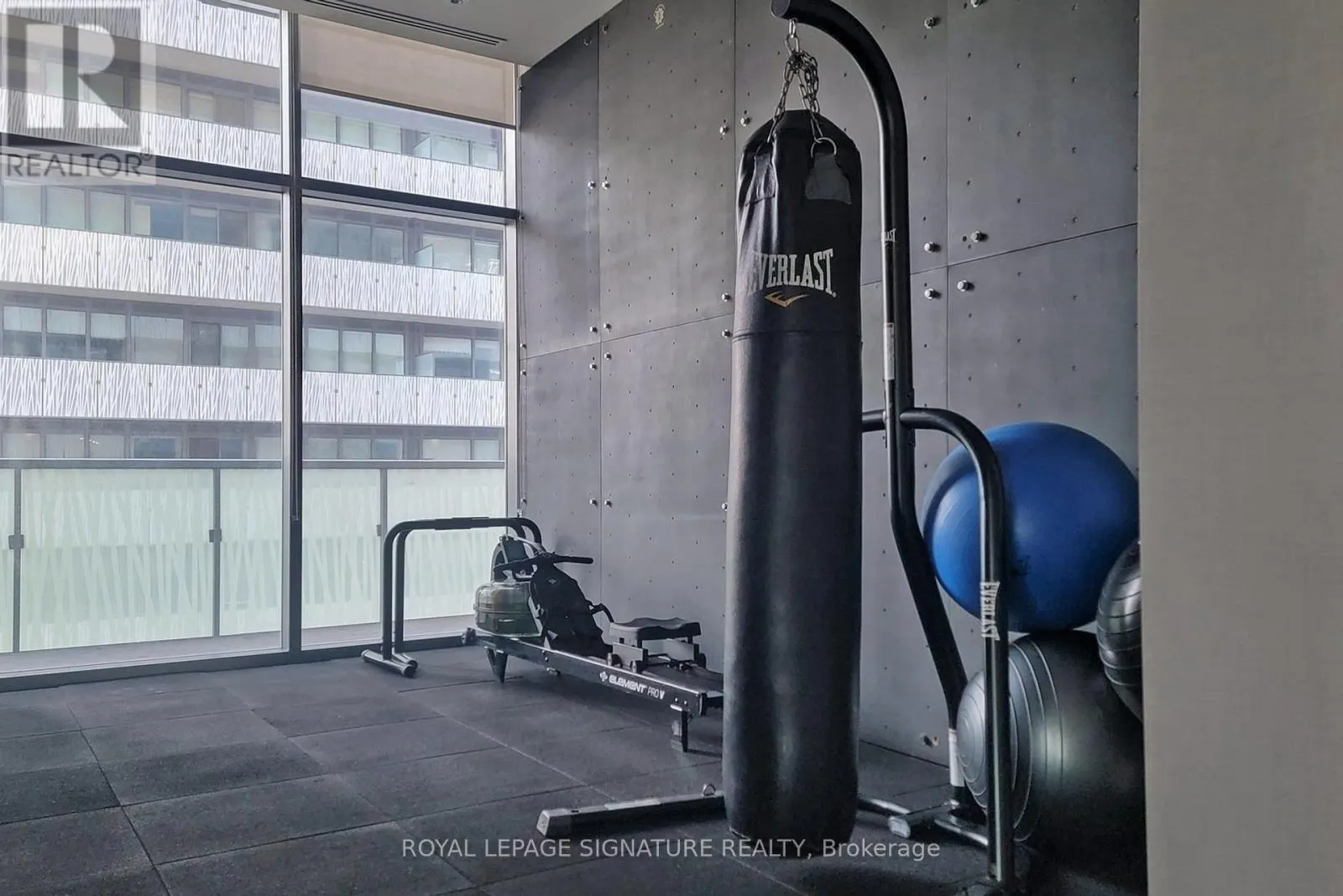 1901 - 50 CHARLES STREET E