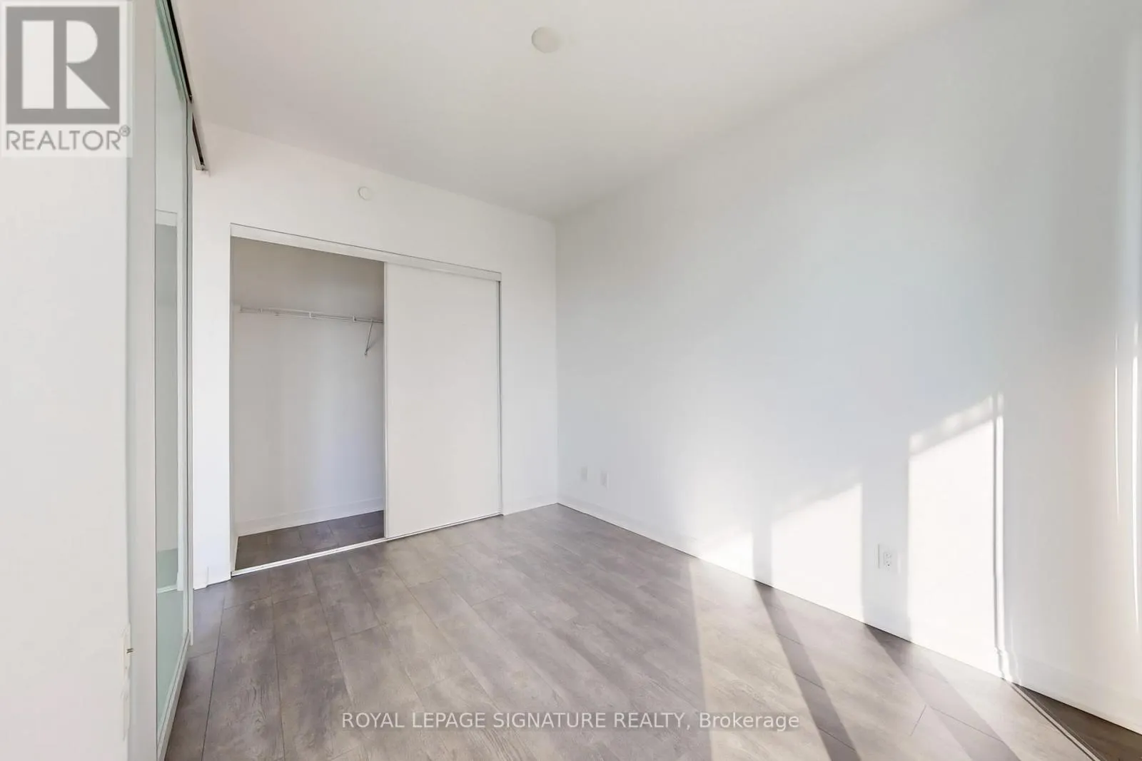 1901 - 50 CHARLES STREET E