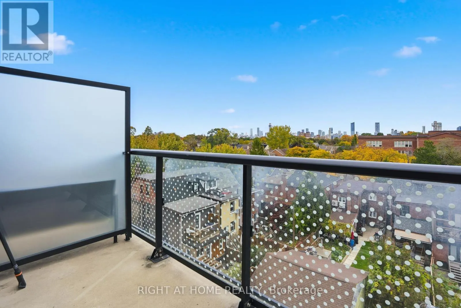 511 - 109 OSSINGTON AVENUE