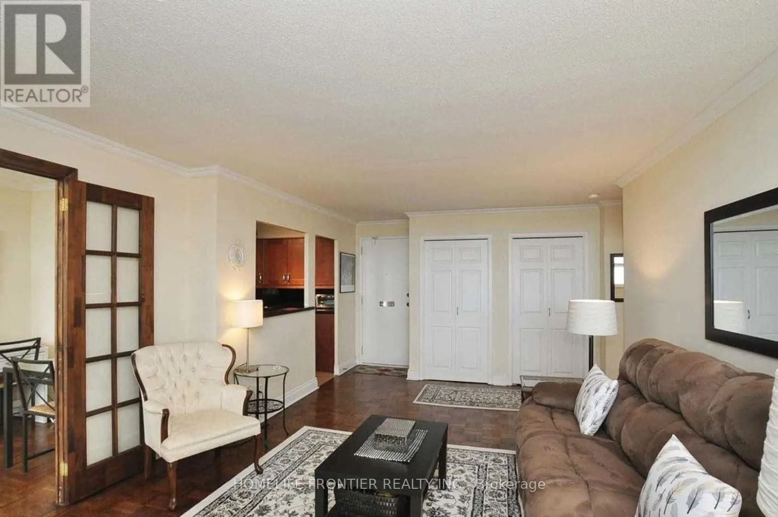 1604 - 5949 YONGE STREET