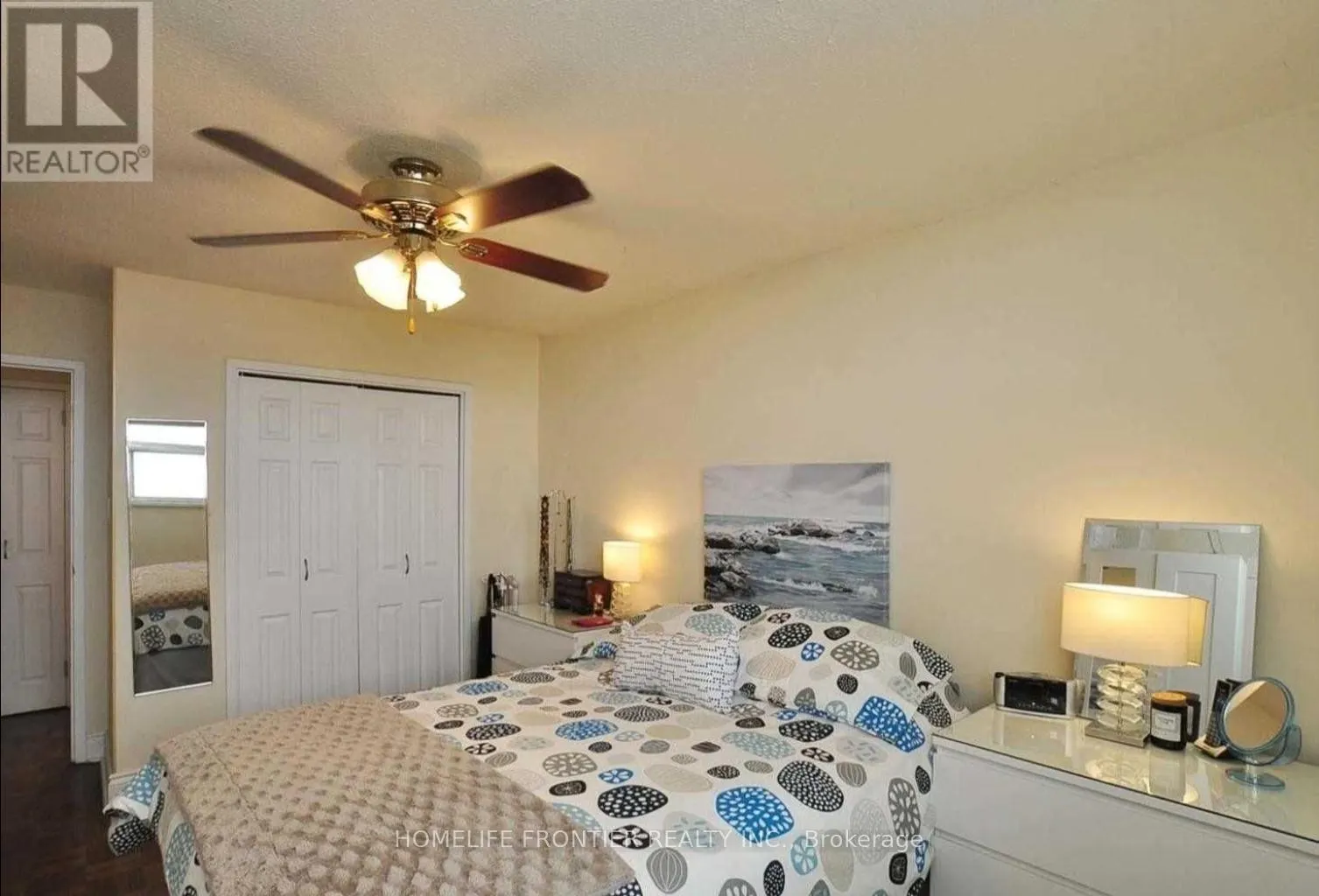 1604 - 5949 YONGE STREET