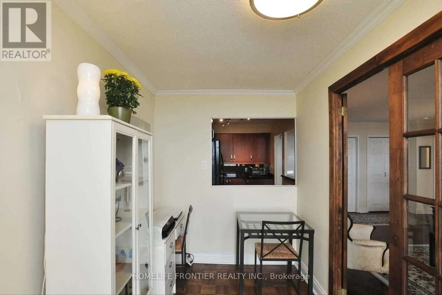 1604 - 5949 YONGE STREET