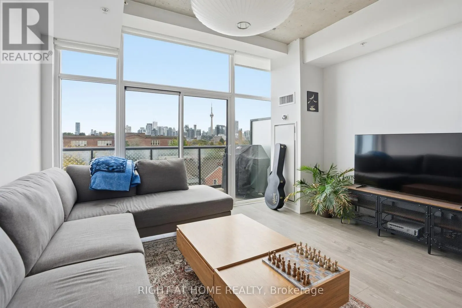 109 OSSINGTON AVENUE