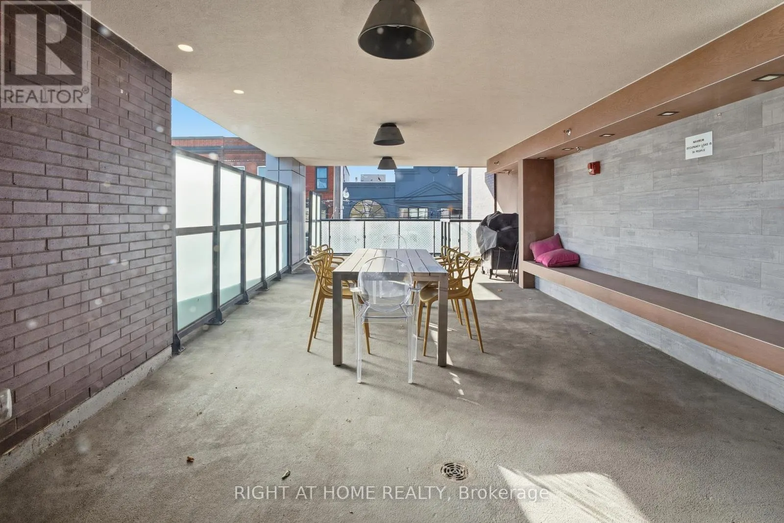 109 OSSINGTON AVENUE