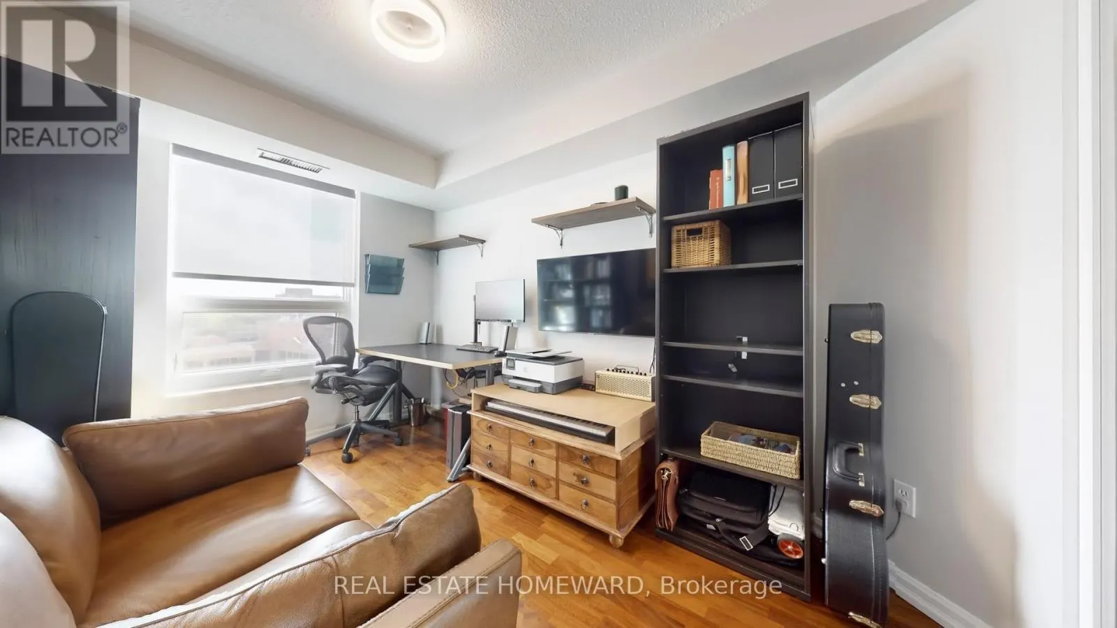 920 - 77 MAITLAND PLACE