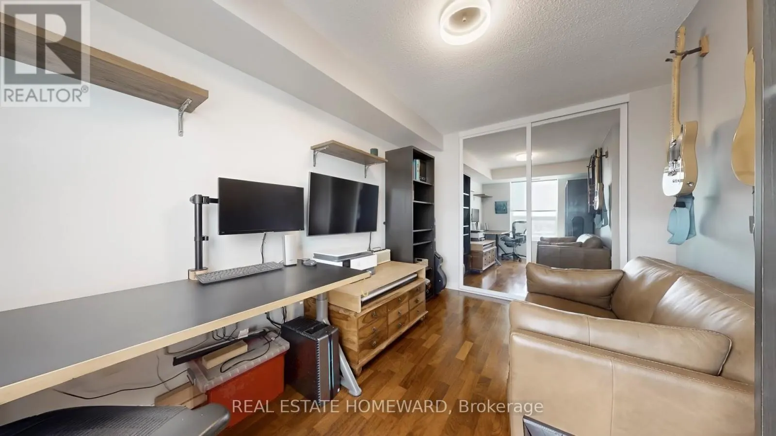 920 - 77 MAITLAND PLACE