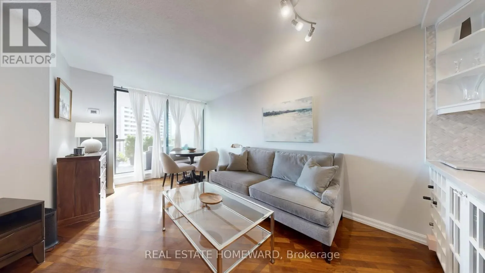 920 - 77 MAITLAND PLACE