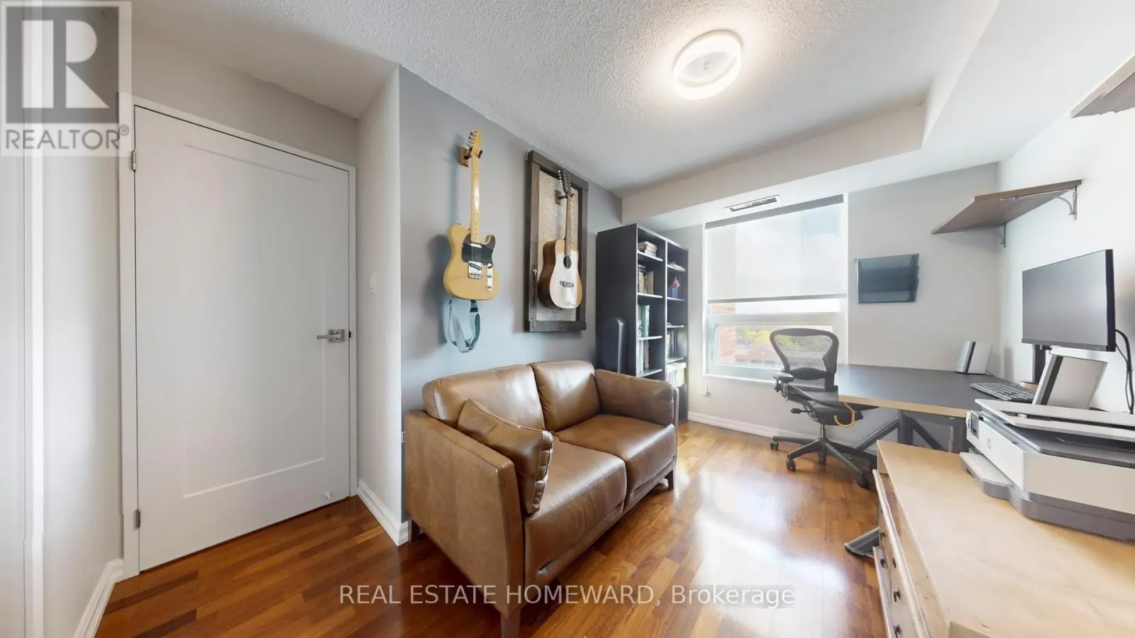 920 - 77 MAITLAND PLACE