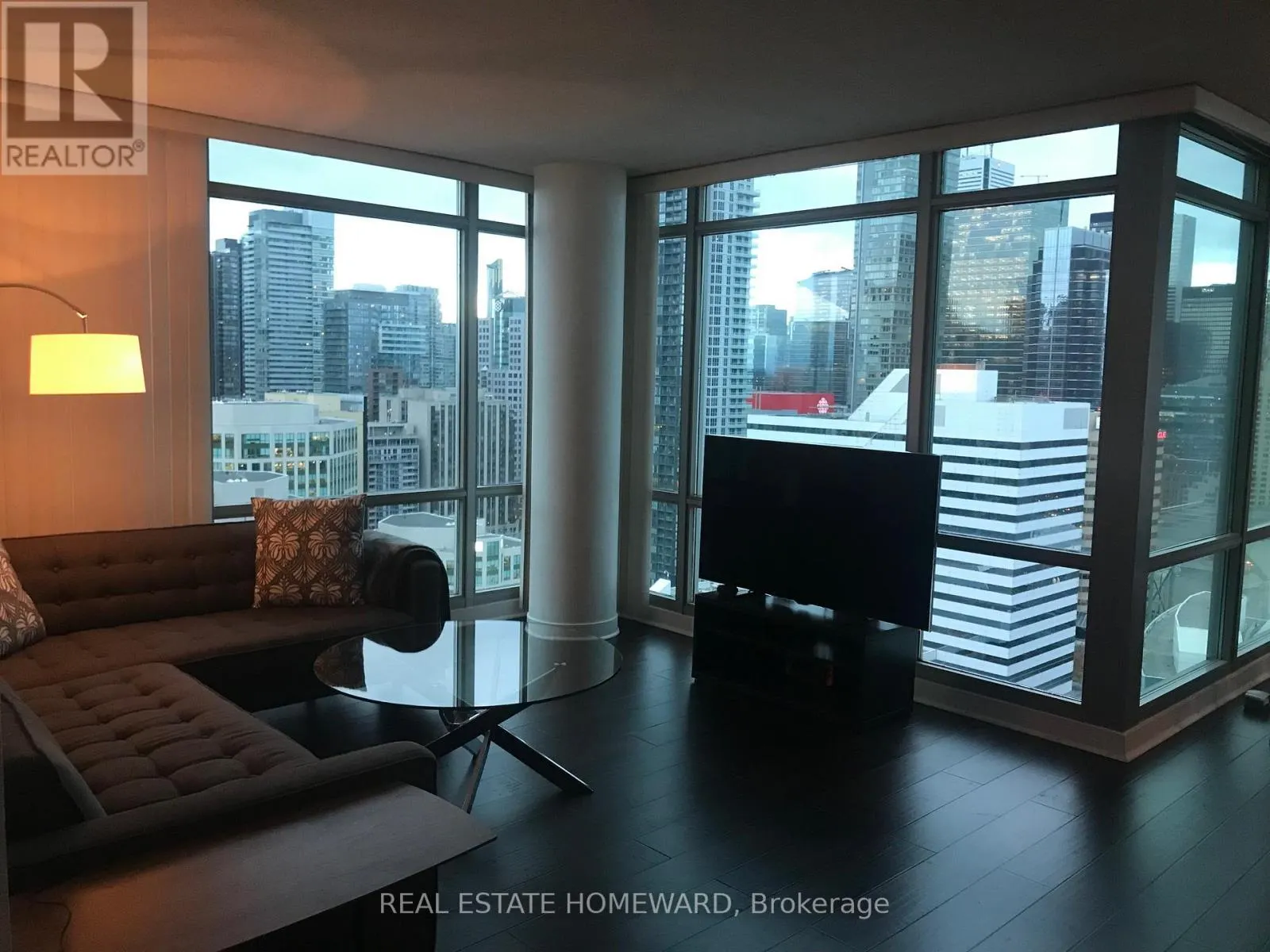 3312 - 81 NAVY WHARF COURT