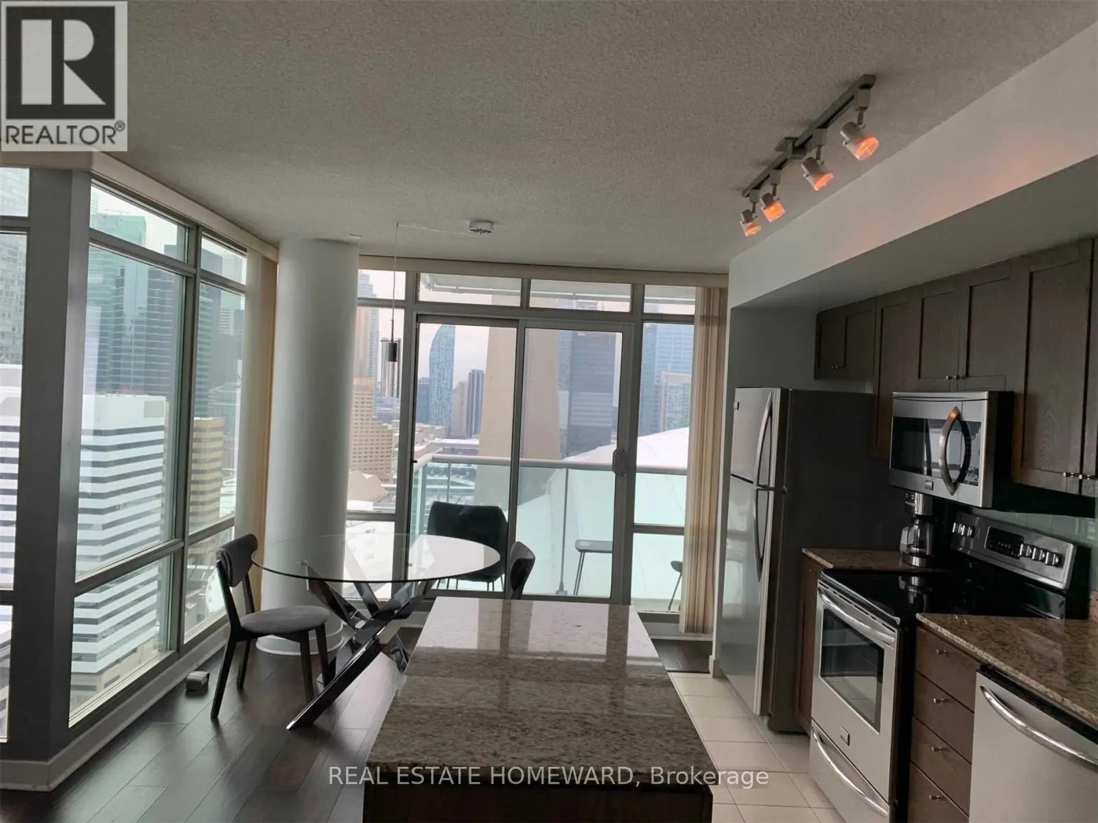 3312 - 81 NAVY WHARF COURT