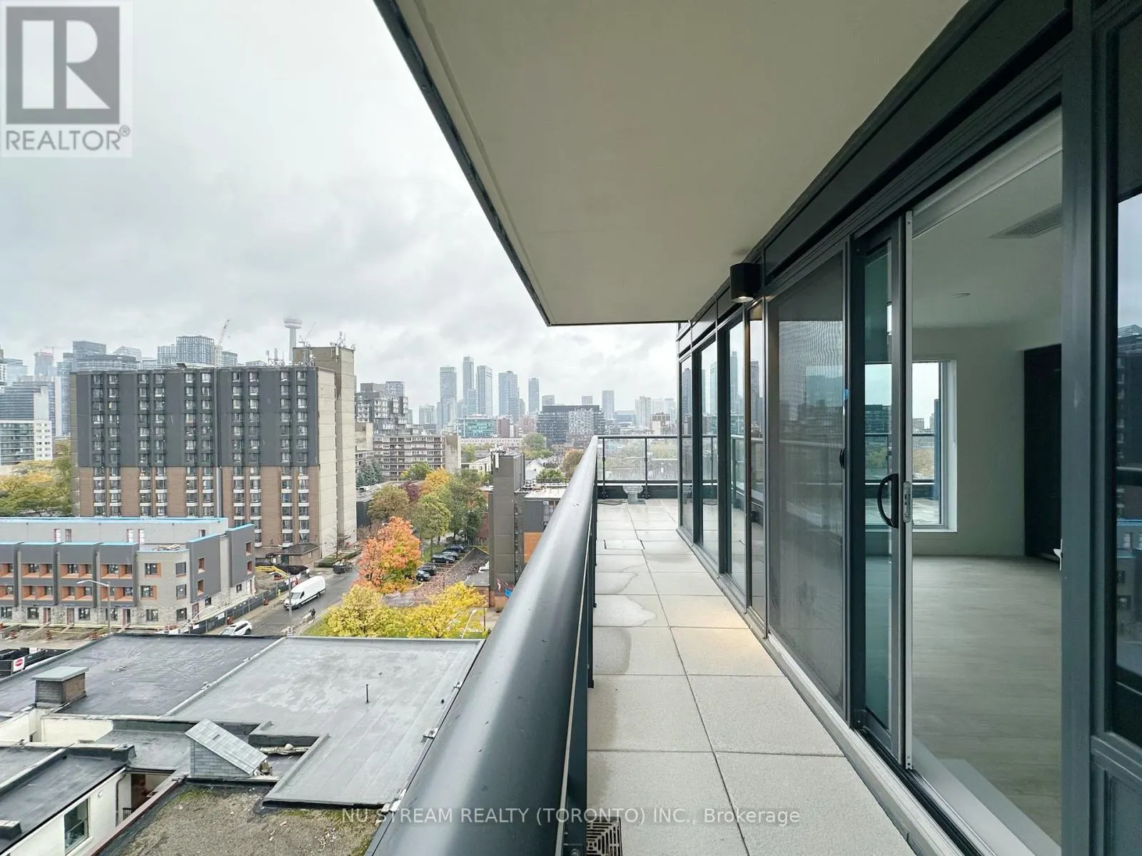 803 - 115 DENISON AVENUE