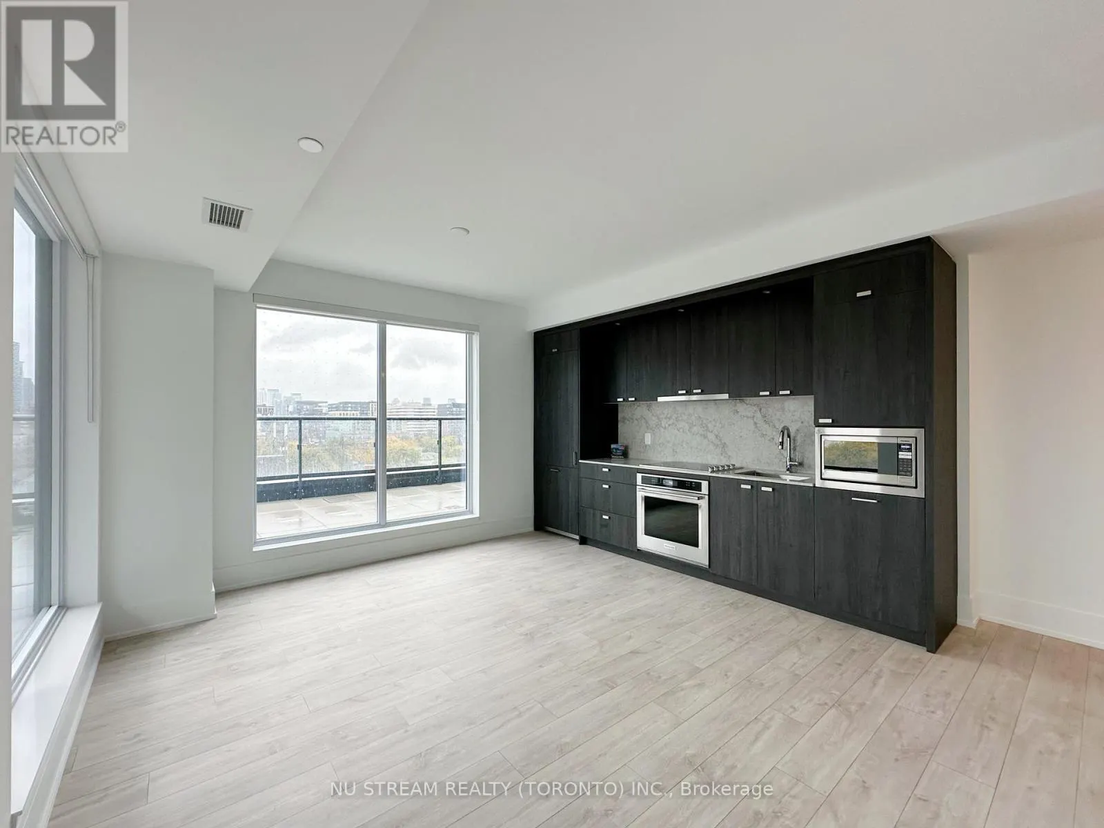 803 - 115 DENISON AVENUE