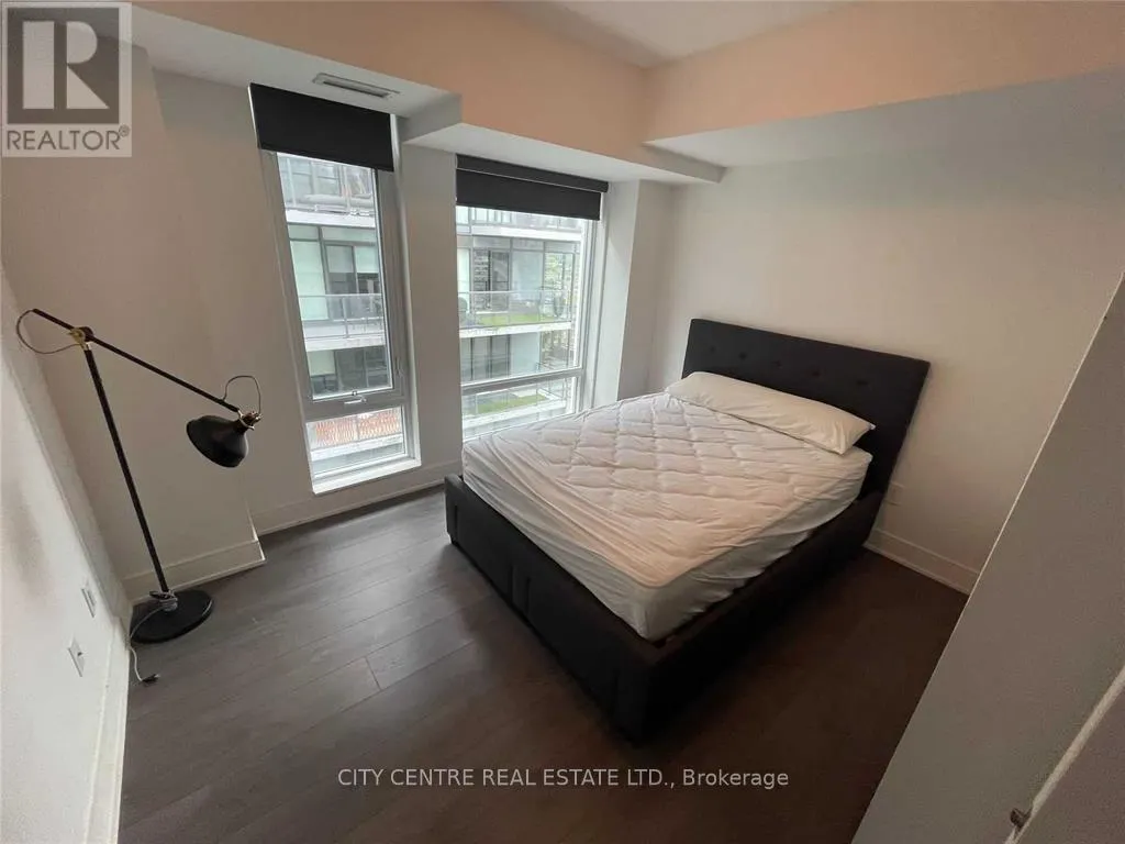 1703 - 525 ADELAIDE STREET W