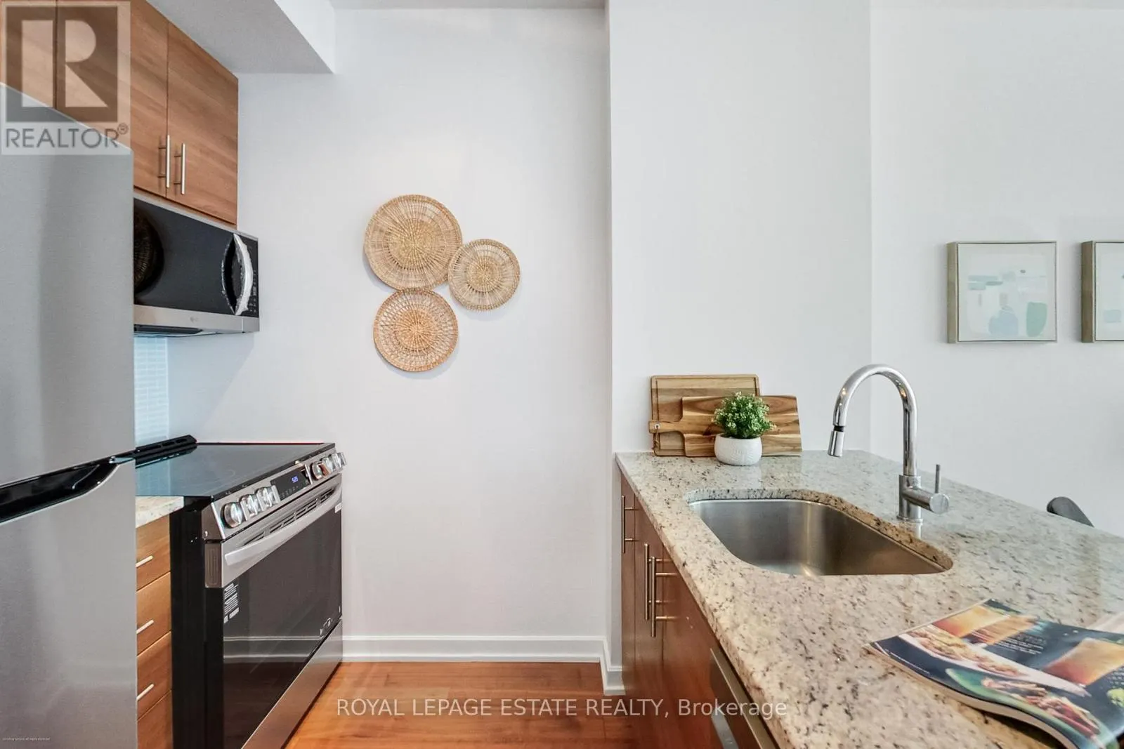 501 - 70 FOREST MANOR ROAD