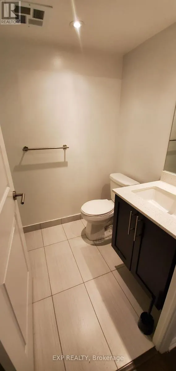 1501 - 400 ADELAIDE STREET