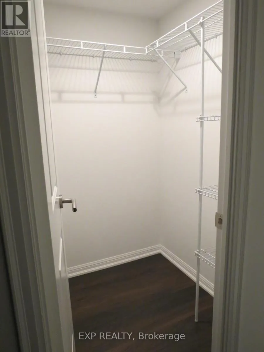 1501 - 400 ADELAIDE STREET