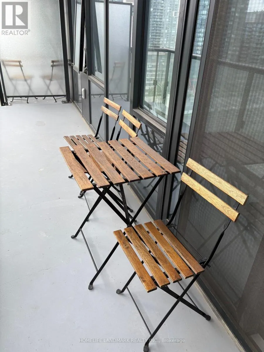 912 - 480 FRONT STREET