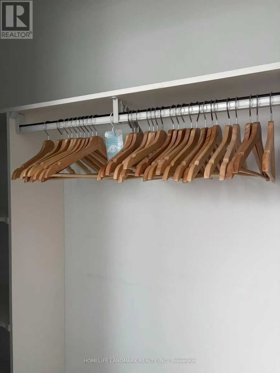 912 - 480 FRONT STREET