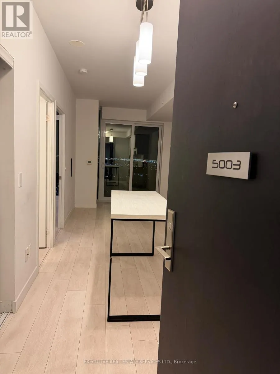 5003 - 8 EGLINTON AVENUE E