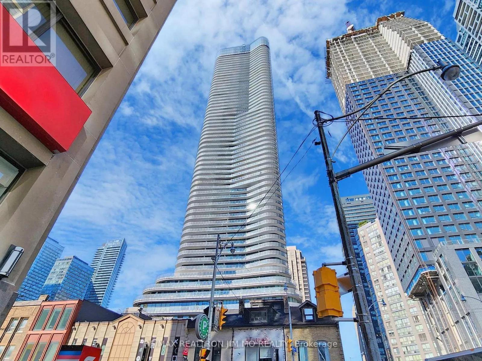 1208 - 11 WELLESLEY STREET W