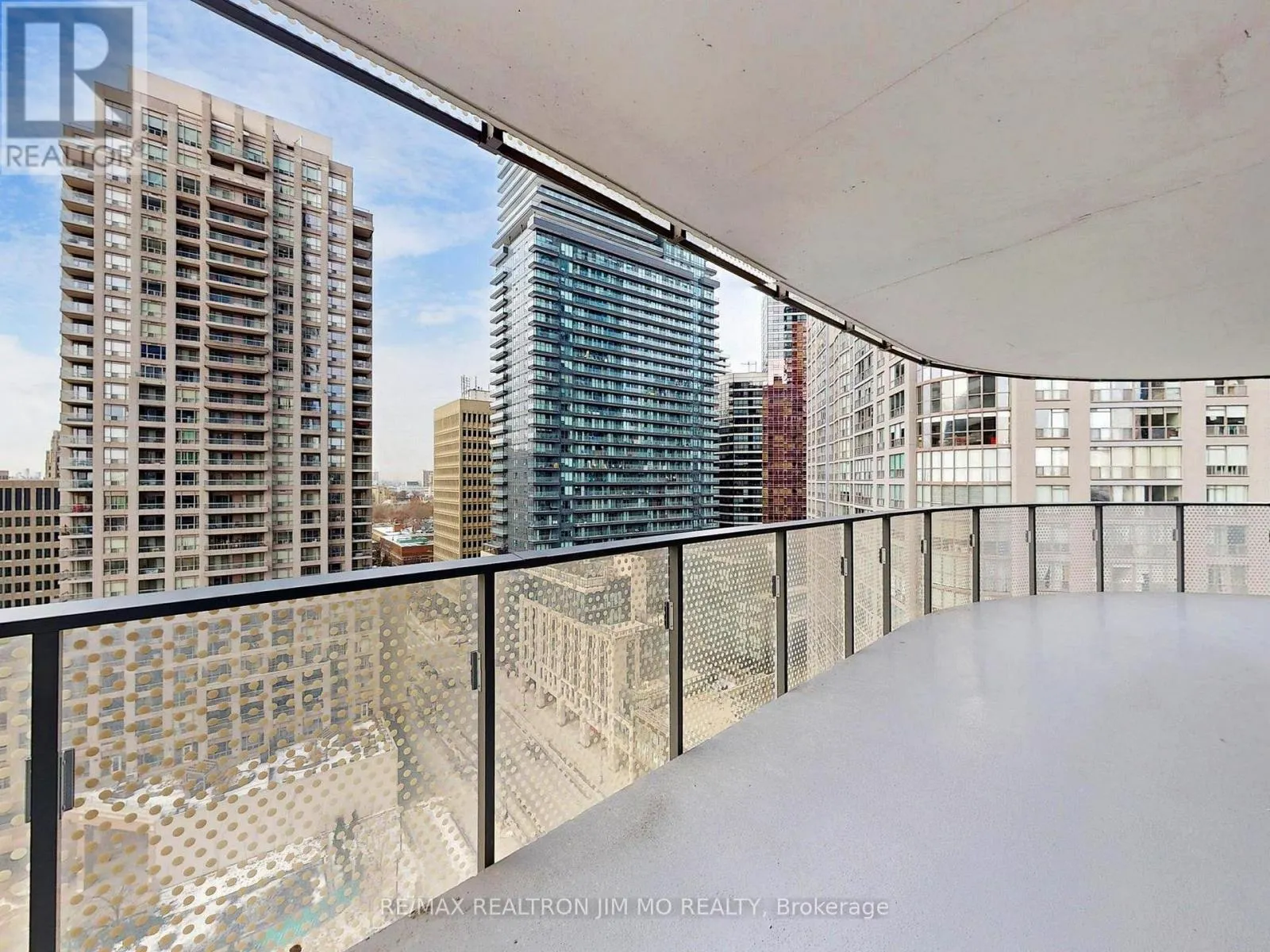 1208 - 11 WELLESLEY STREET W