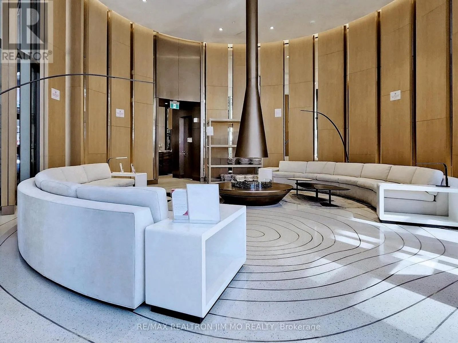 1208 - 11 WELLESLEY STREET W