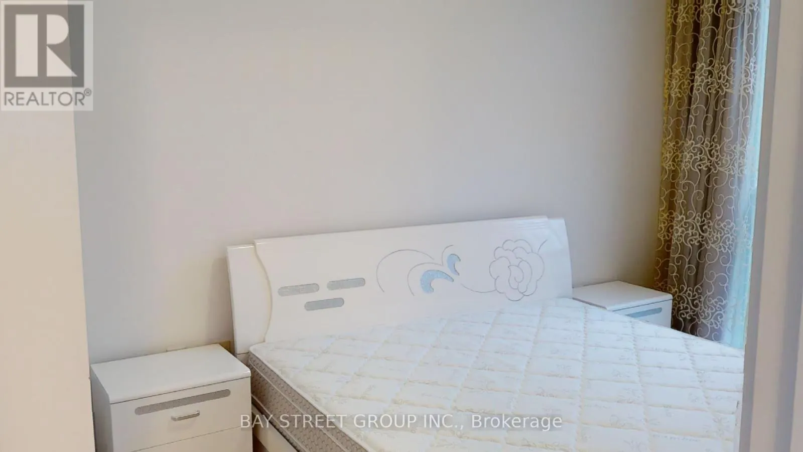 709 - 62 FOREST MANOR ROAD