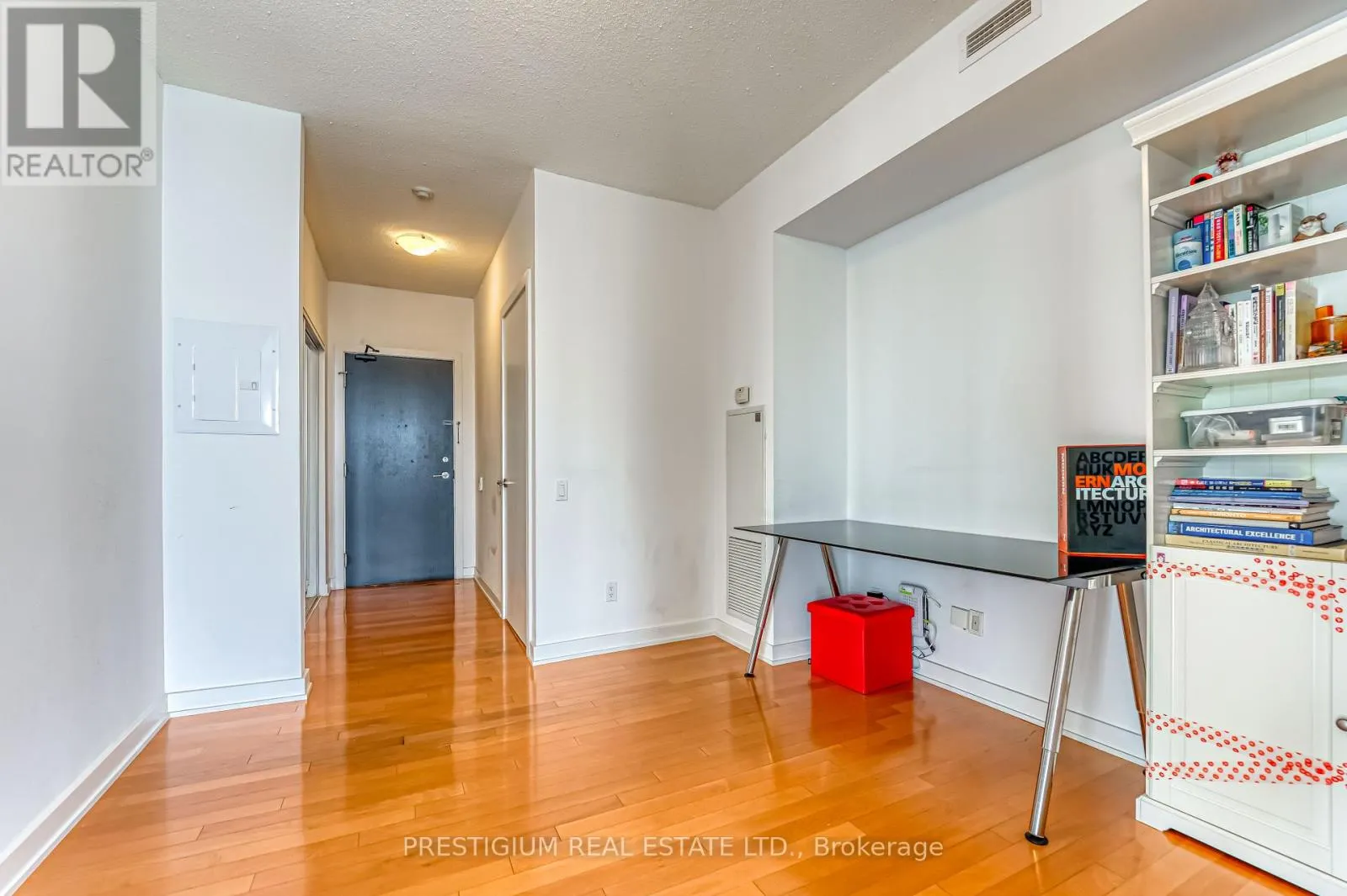 3704 - 33 CHARLES STREET E