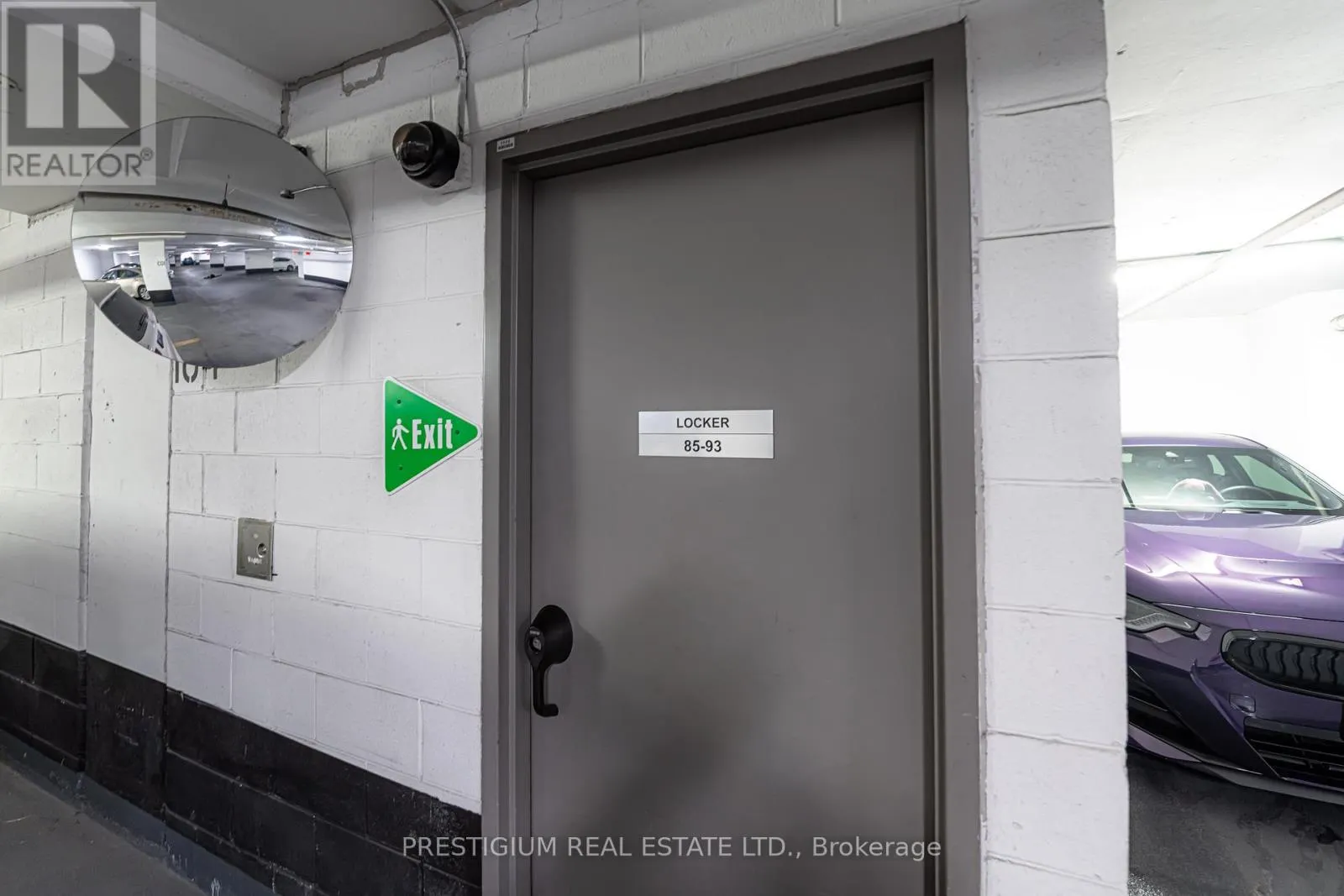 3704 - 33 CHARLES STREET E