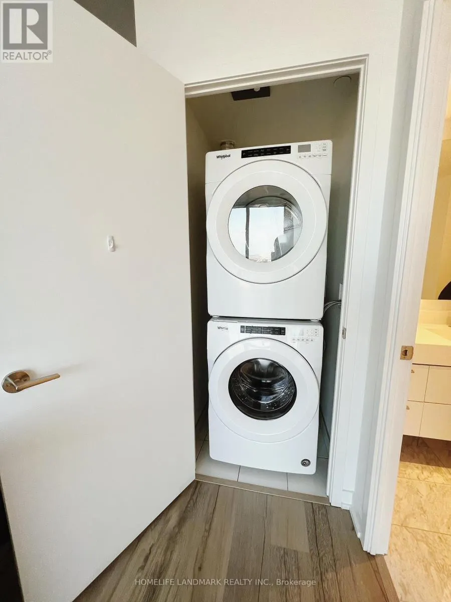 4710 - 1 YORKVILLE AVENUE