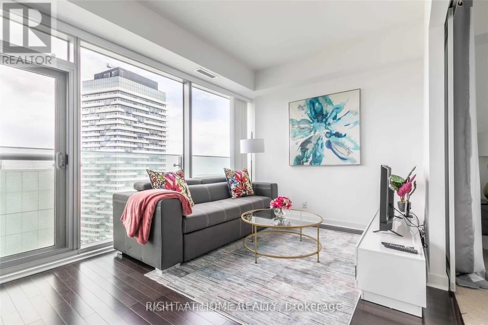 5512 - 14 YORK STREET