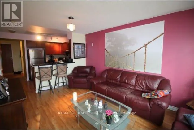 408 - 3840 BATHURST STREET