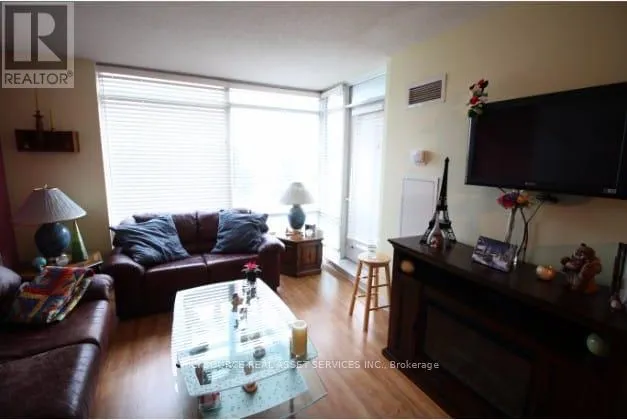 408 - 3840 BATHURST STREET