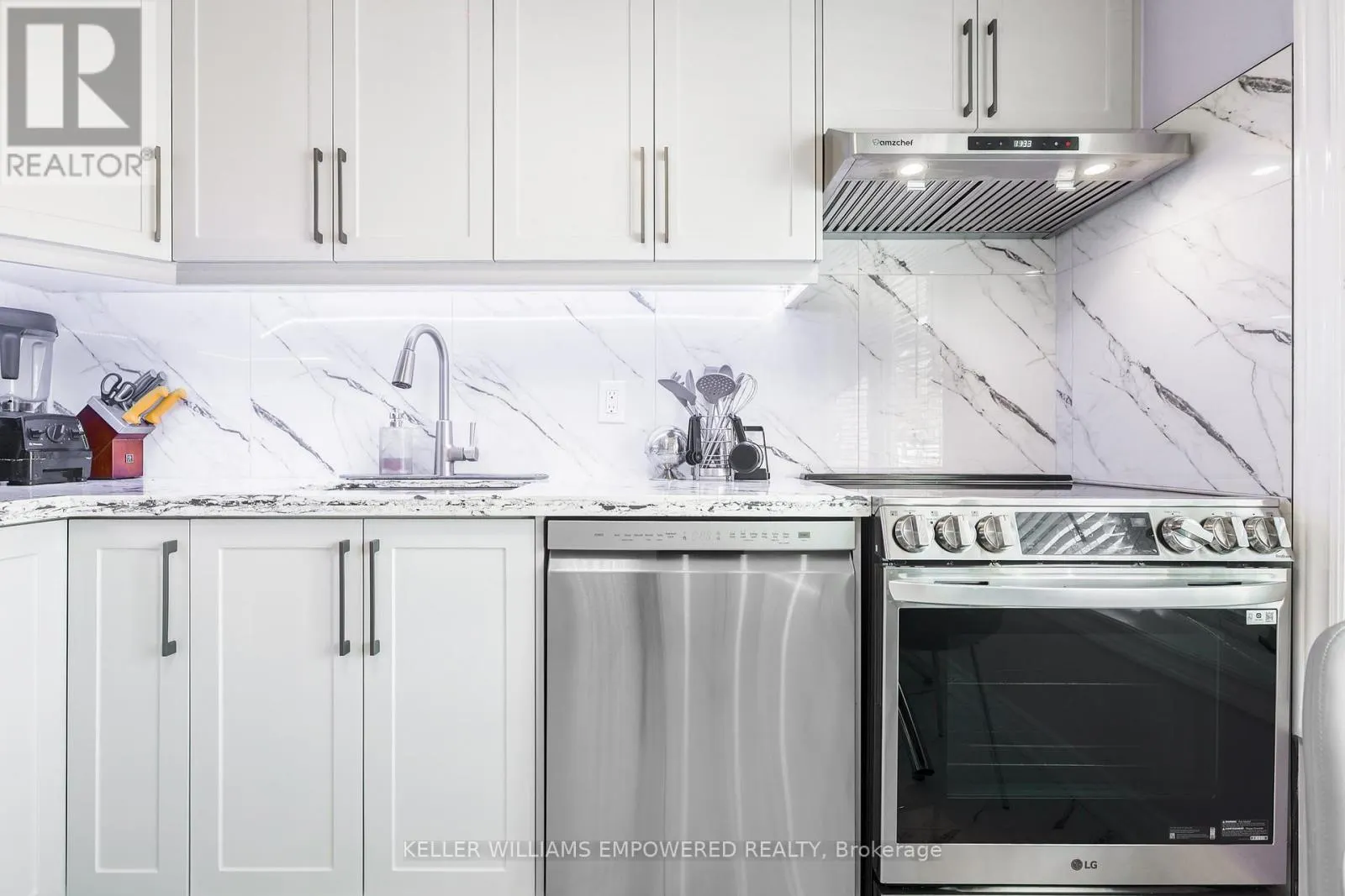 199 HOLLYBERRY TRAIL