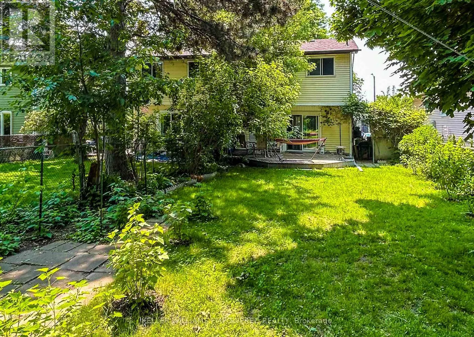 199 HOLLYBERRY TRAIL