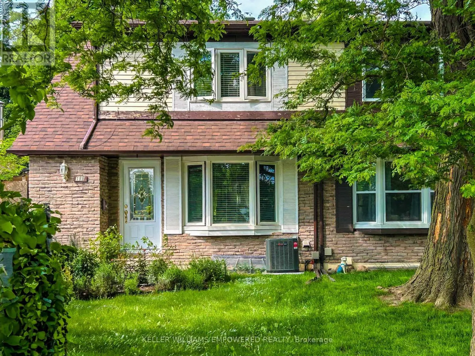 199 HOLLYBERRY TRAIL