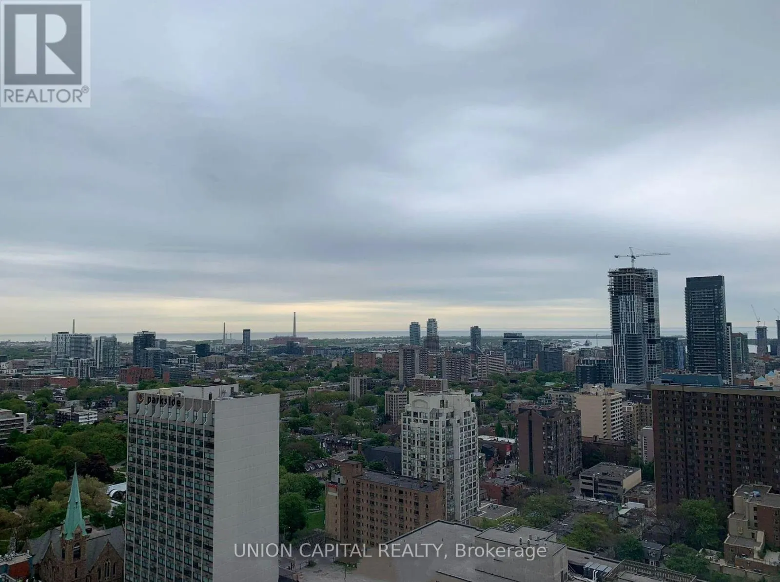 3918 - 85 WOOD STREET