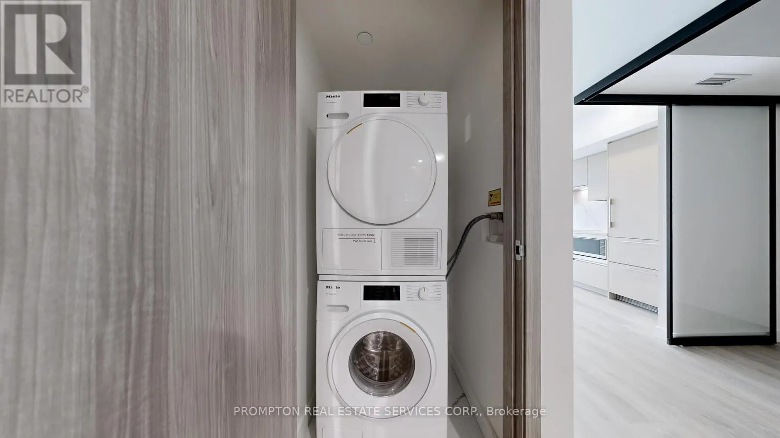 515 - 1 CONCORD CITYPLACE WAY