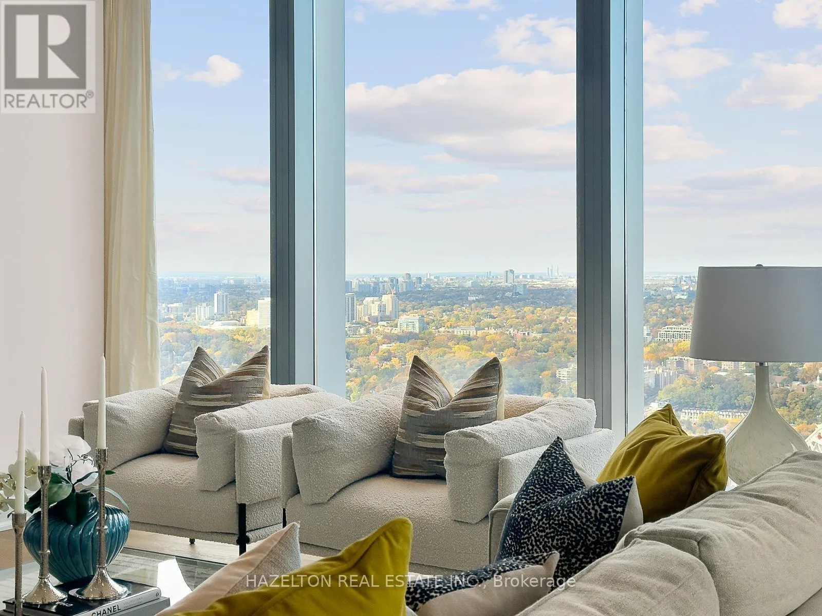 4802 - 50 YORKVILLE AVENUE