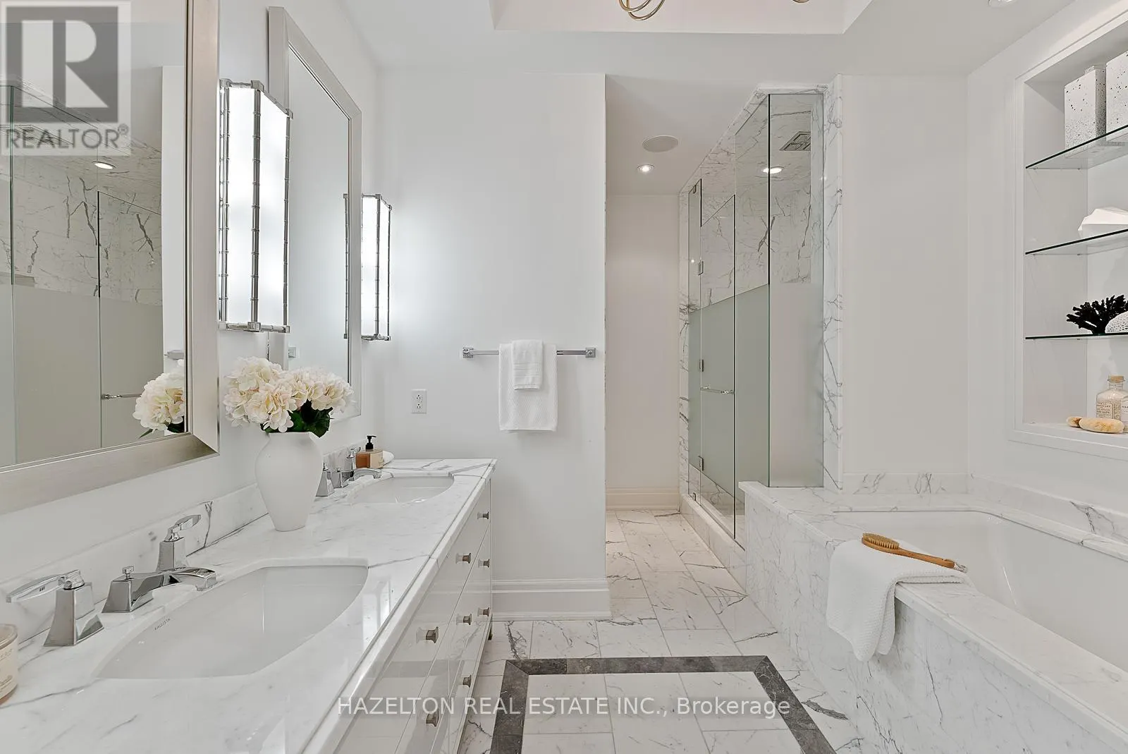 4802 - 50 YORKVILLE AVENUE