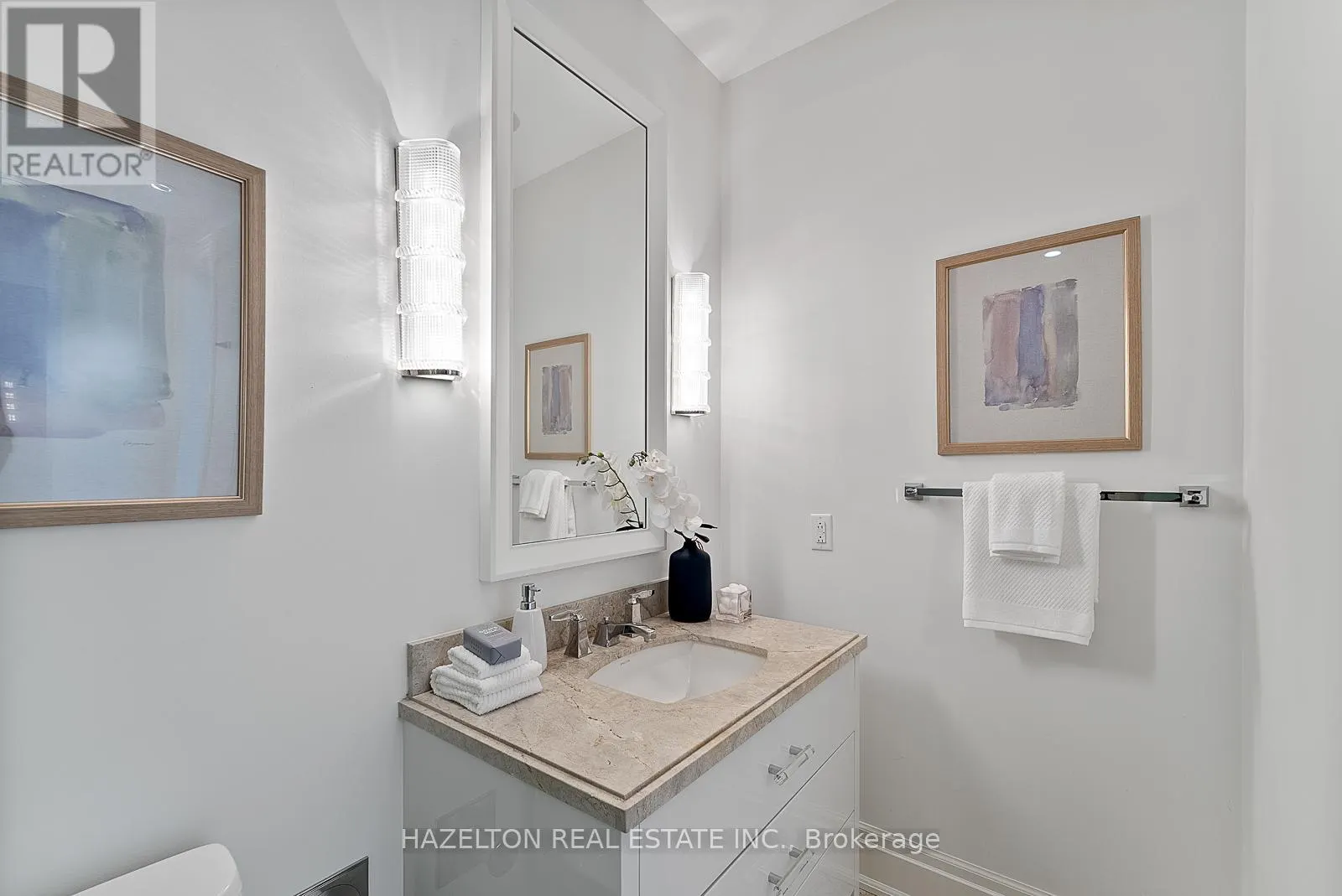 4802 - 50 YORKVILLE AVENUE