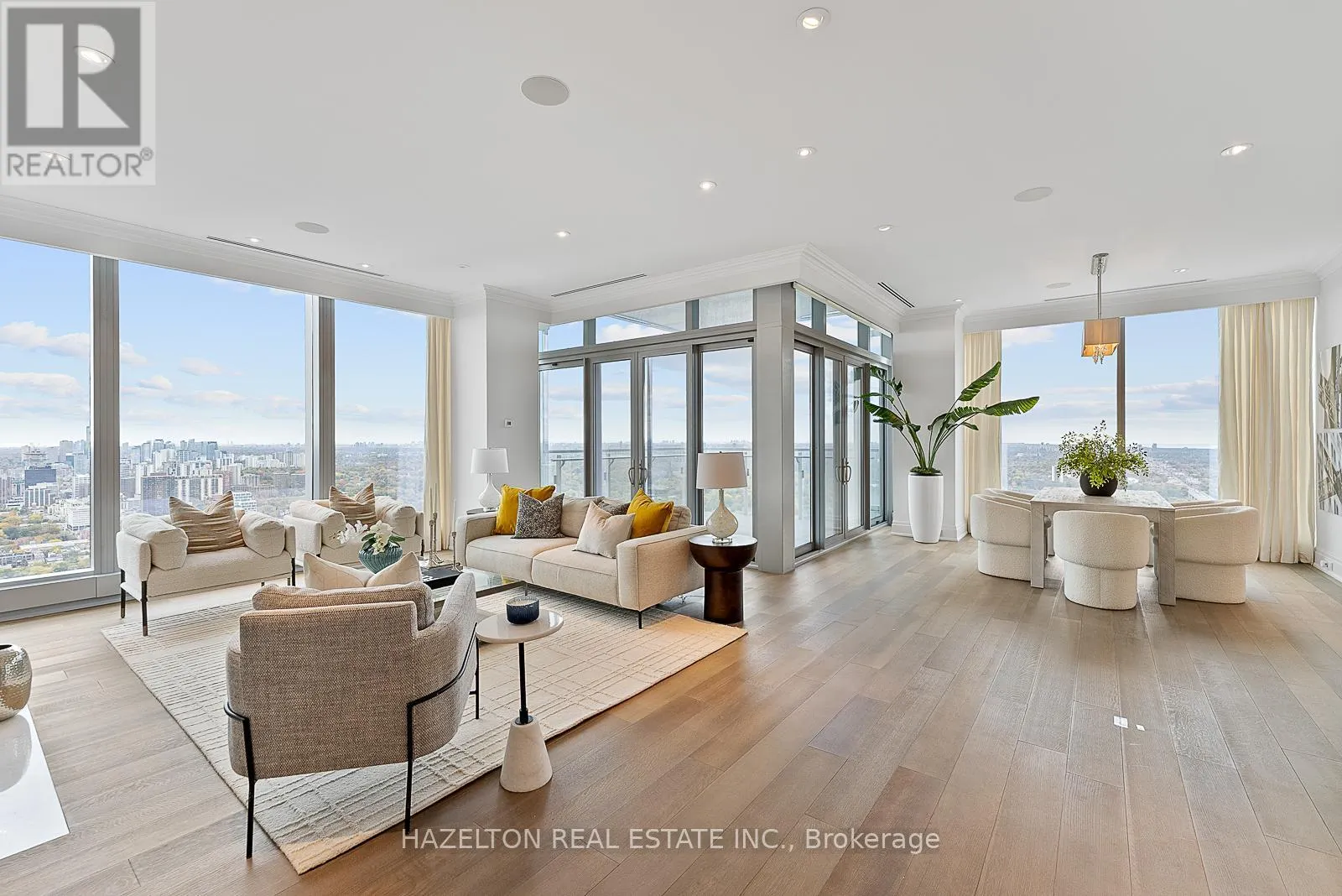 4802 - 50 YORKVILLE AVENUE