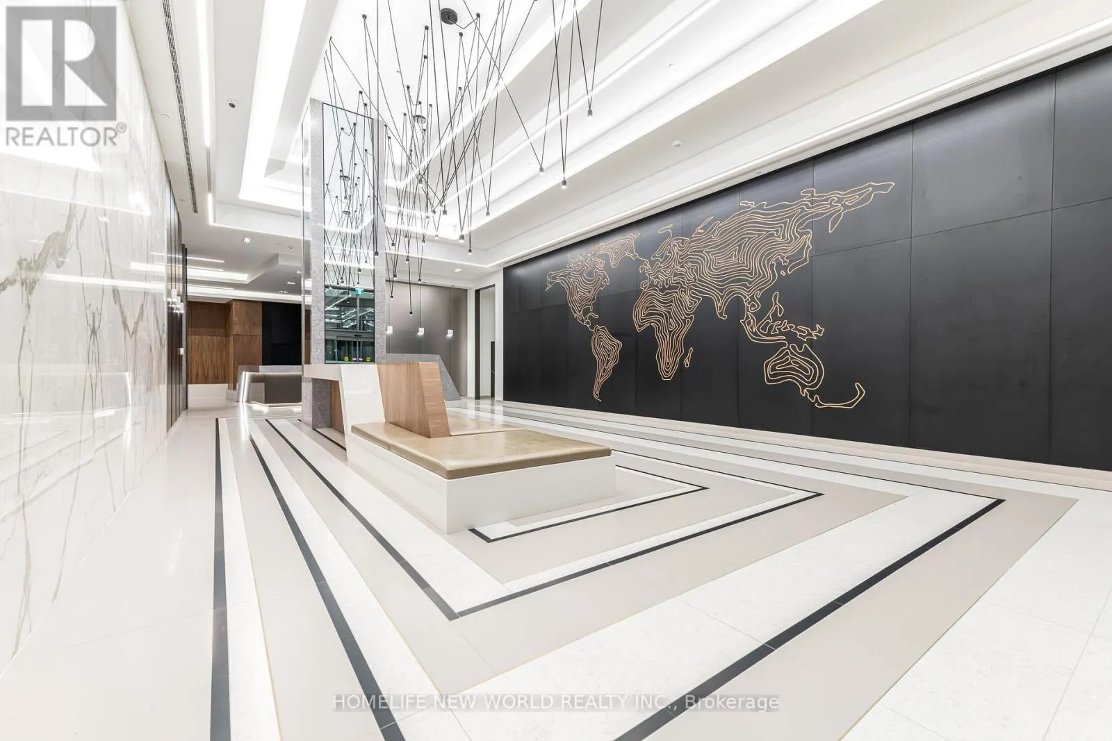 3906 - 28 FREELAND STREET