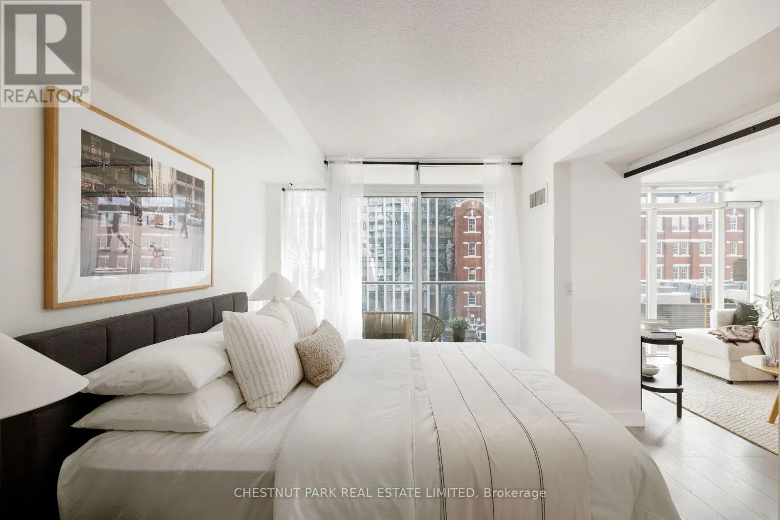 501 - 21 NELSON STREET