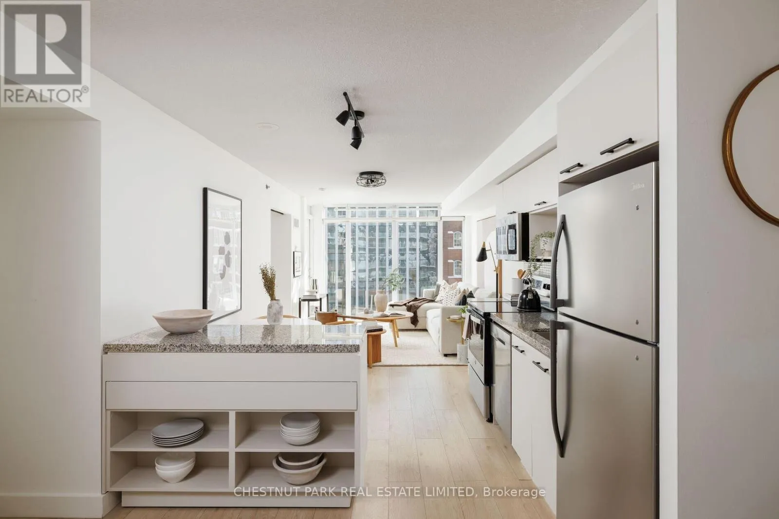 501 - 21 NELSON STREET