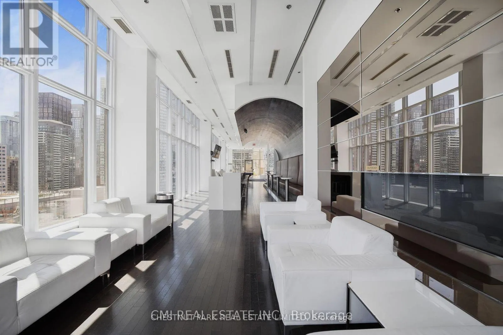 501 - 21 NELSON STREET