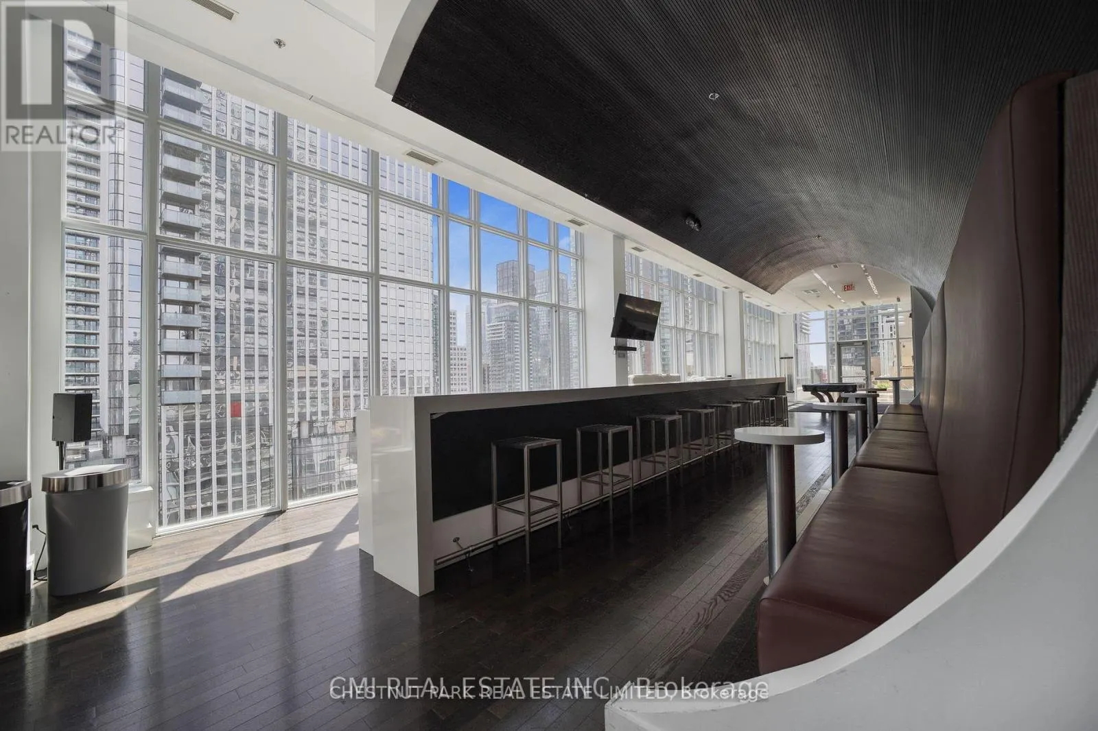 501 - 21 NELSON STREET