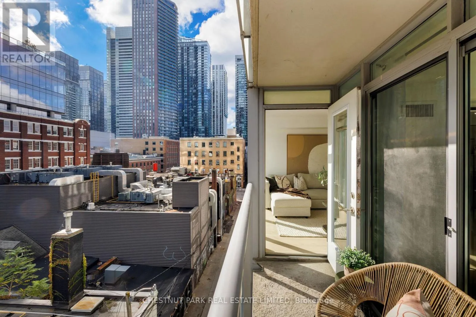 501 - 21 NELSON STREET